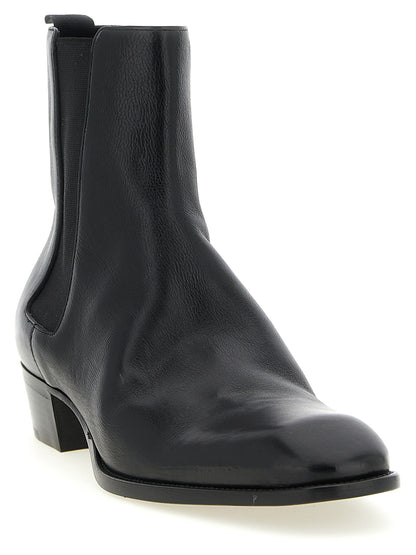Botines Chelsea Saint Laurent de piel de becerro negra