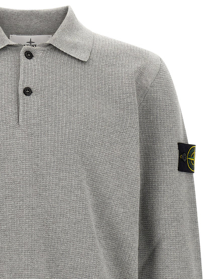 Polo de algodón Stone Island en color gris clásico