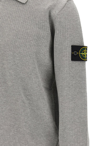 Polo de algodón Stone Island en color gris clásico