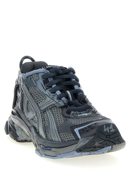 Balenciaga Baskets basses Runner en polyéthylène gris