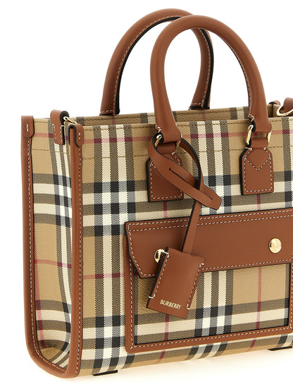 Bolso Tote Burberry De Polietileno Formato Compacto Beige