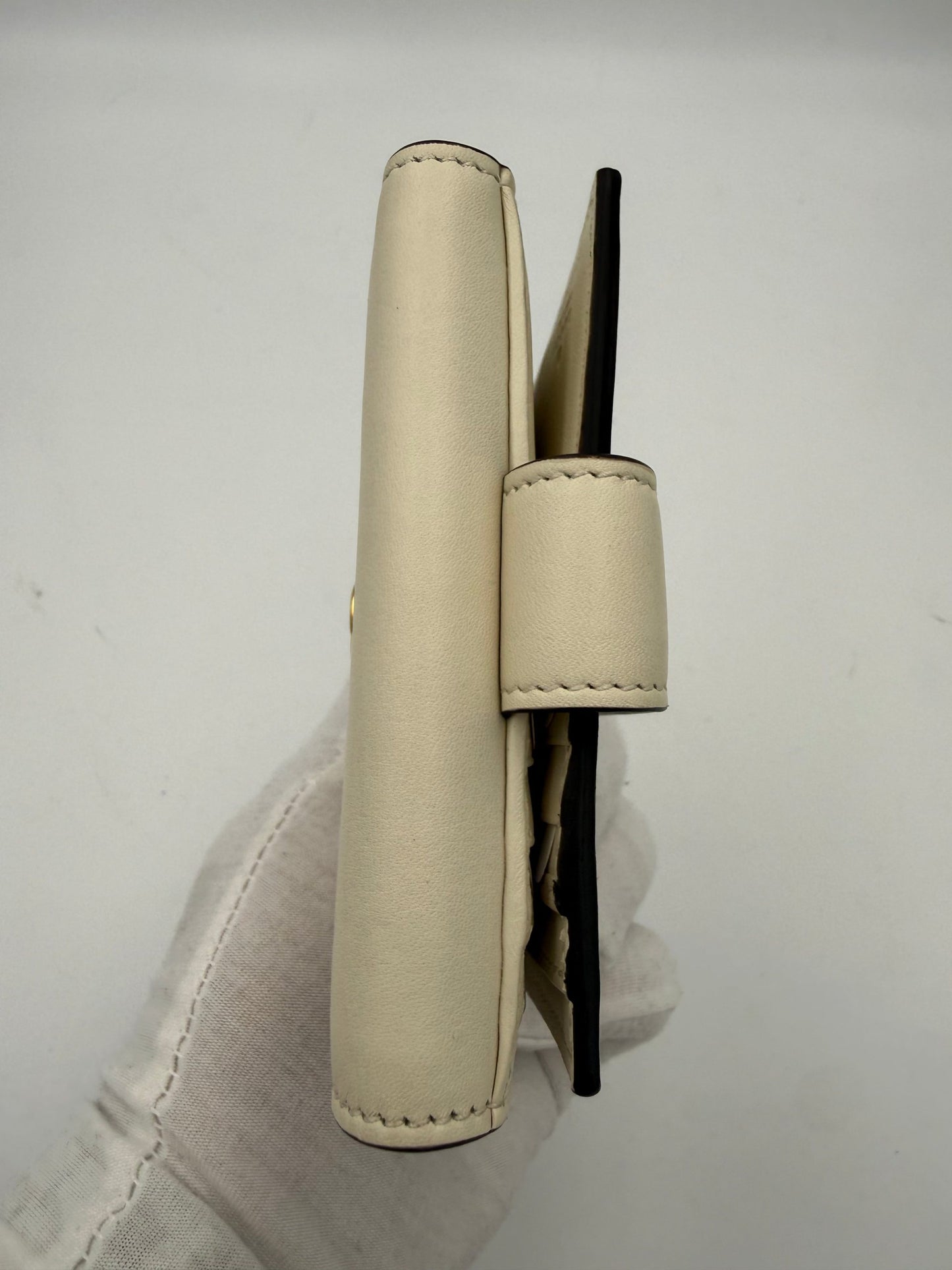 Cartera Compacta Gg Marmont De Gucci Coleccion