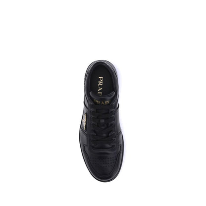Zapatillas bajas Prada de piel de becerro negra Bos Taurus