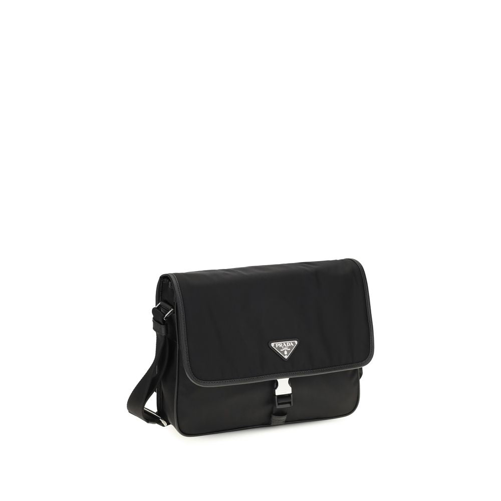 Bolso de hombro Prada de poliamida reciclada negra