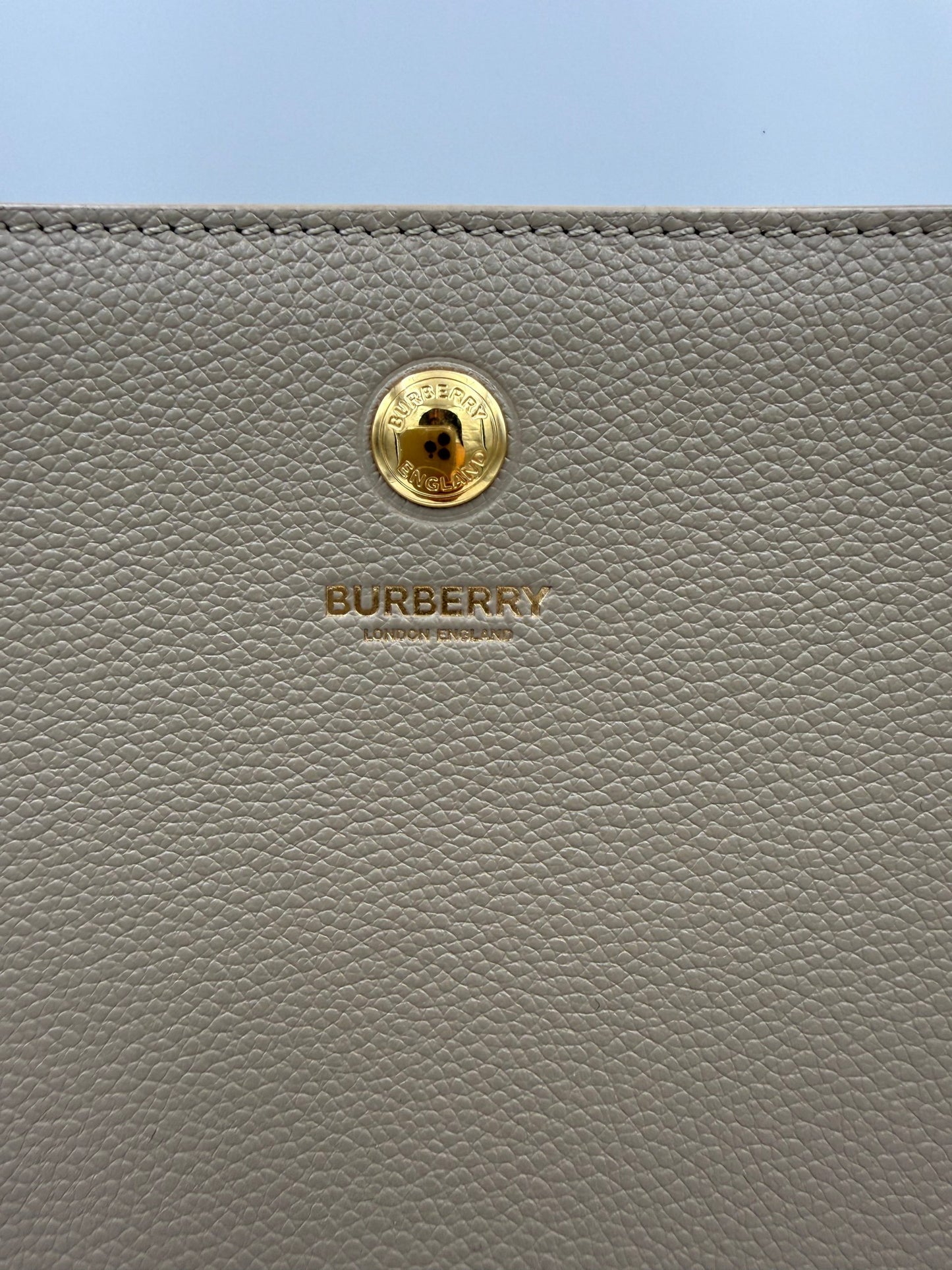 Bolso Tote Title Bag Burberry Gran Organización Diaria