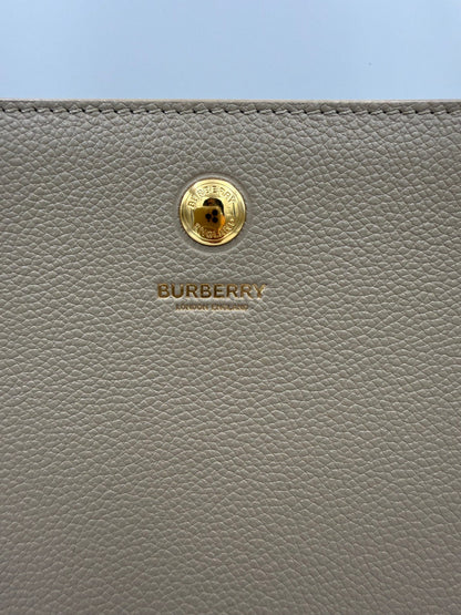 Bolso Tote Title Bag Burberry Gran Organización Diaria