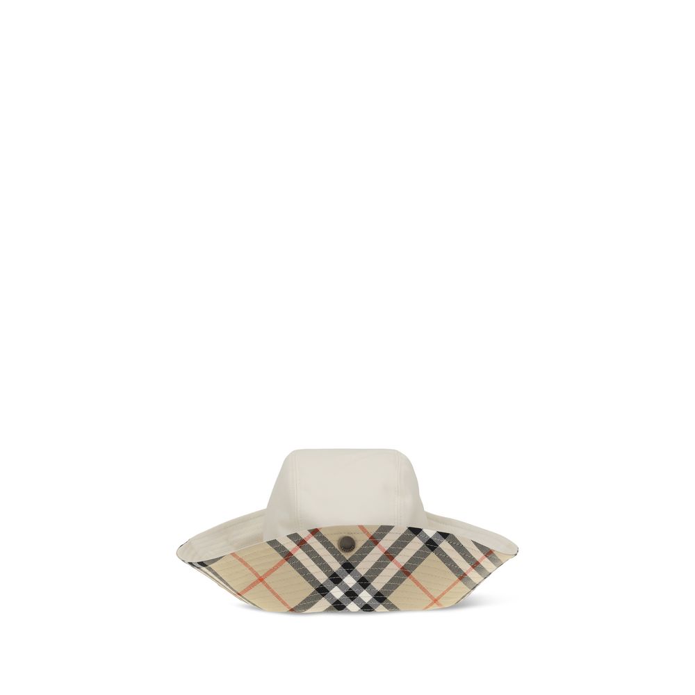 Burberry White Cotton Water-Resistant Bucket Hat