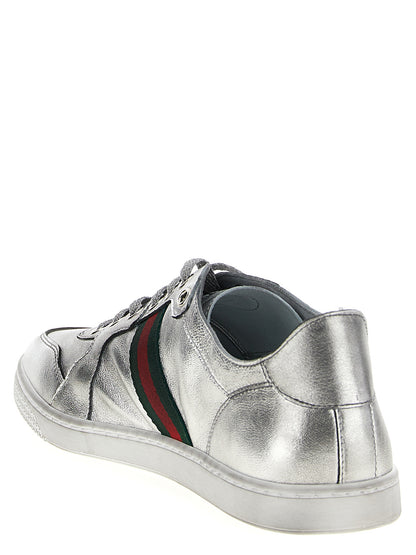 Zapatillas deportivas de piel de cordero plateada Gucci
