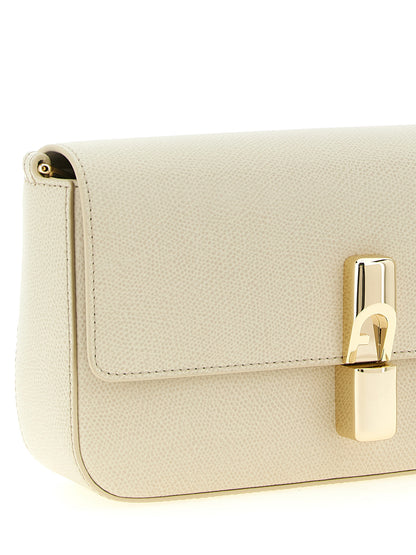 Bolso cruzado Furla de piel de becerro blanca