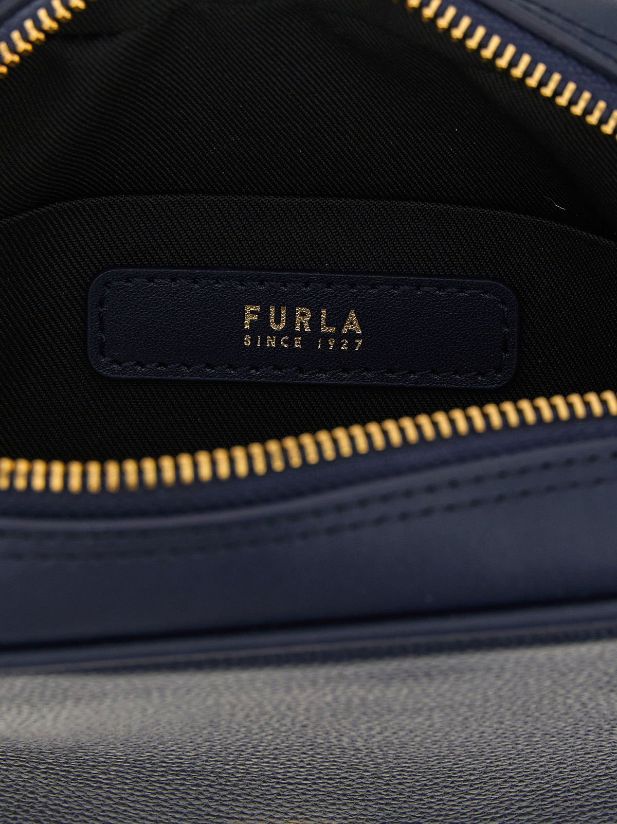 Sac fourre-tout en cuir de veau bleu marine Furla