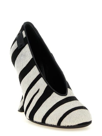 Escarpins bicolores en cuir de veau Moschino