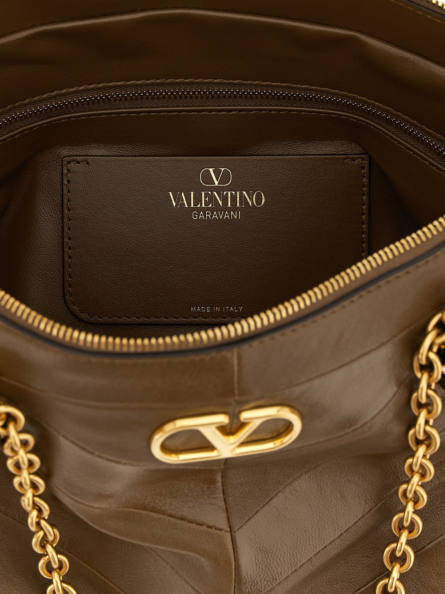 Bolso de hombro Valentino Garavani de cuero de cordero marrón