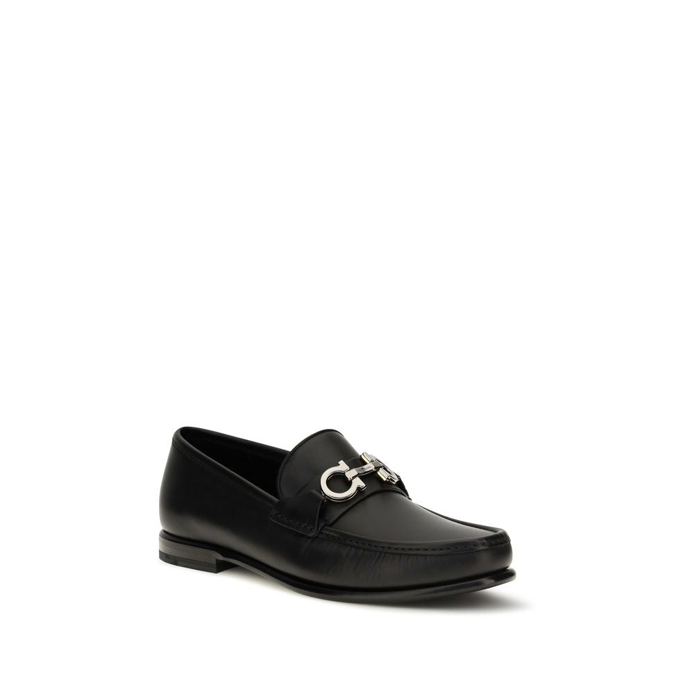 Mocassins à enfiler en cuir de veau noir Ferragamo Bos Taurus