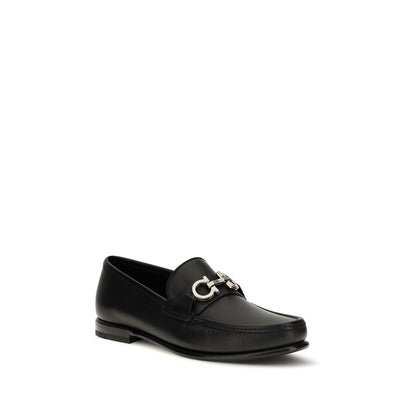 Mocassins à enfiler en cuir de veau noir Ferragamo Bos Taurus