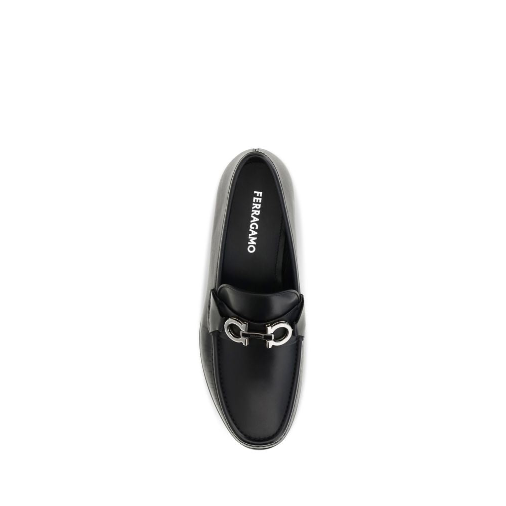 Mocassins à enfiler en cuir de veau noir Ferragamo Bos Taurus