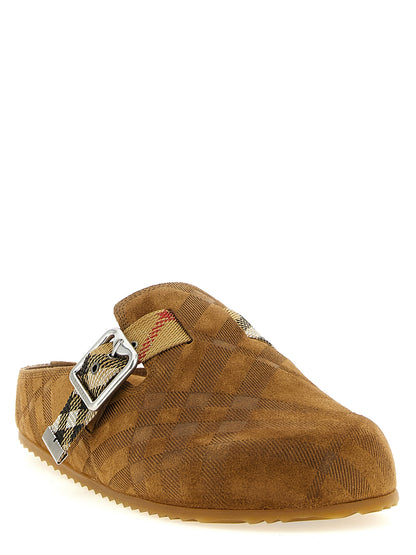 Zuecos De Piel Burberry En Color Marrón Modelo Urchin