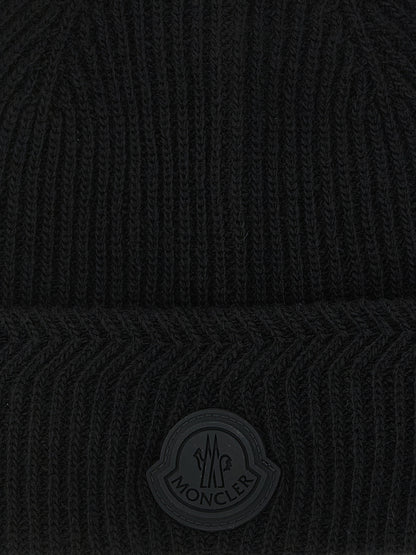 Moncler Bonnet en Laine Vierge Noir avec Bord Replié