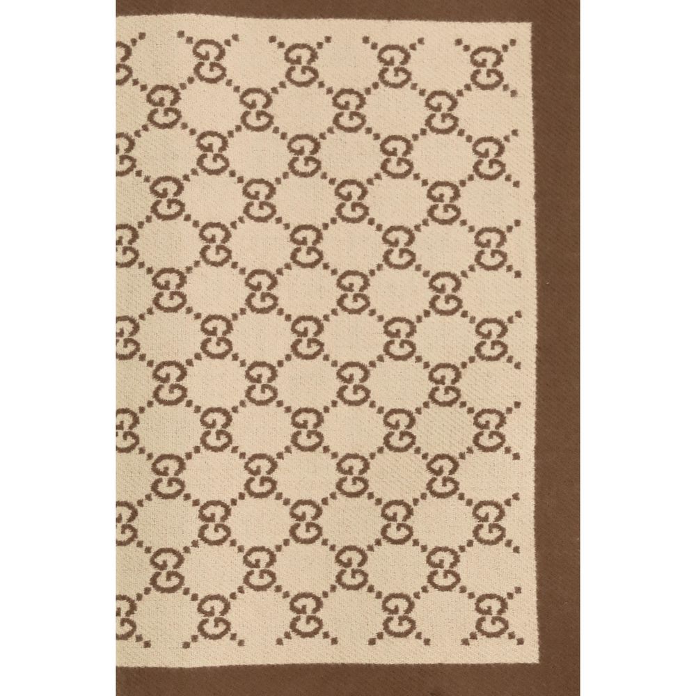 Gucci Pañuelo Lana Merino Beige Diseño Oves Aries