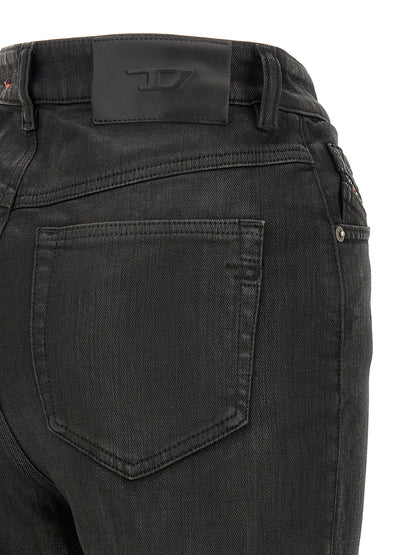Jean Diesel Slim Fit en Coton Noir - Coupe Anatomique et Taille Haute