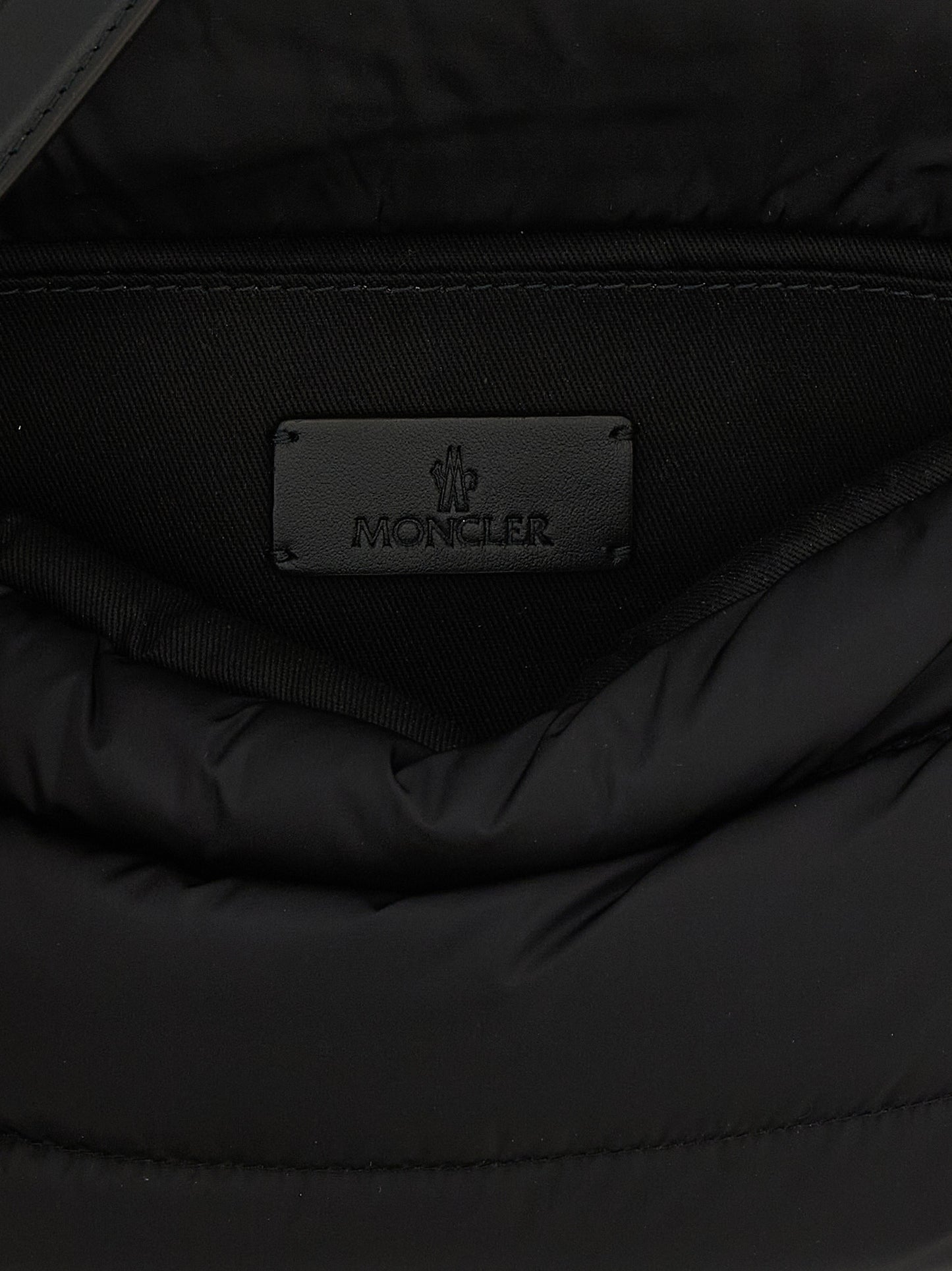 Bolso De Hombro De Poliamida Negra Caradoc De Moncler