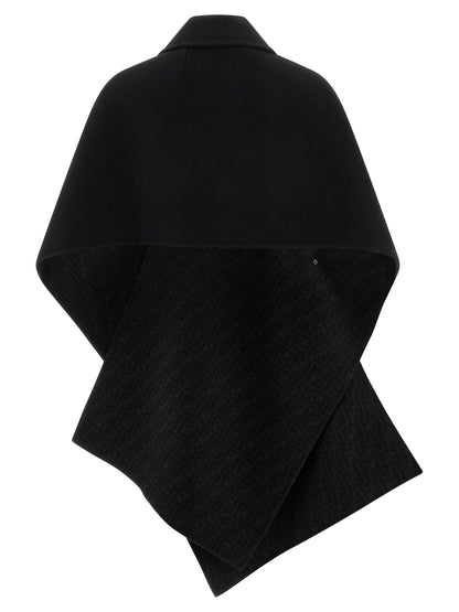 Abrigo Fendi Negro Elaborado En Pura Lana Virgen De Caída Natural