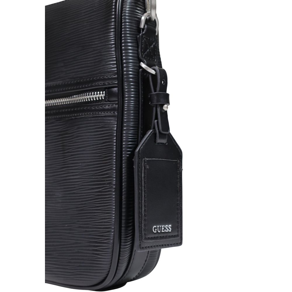 Bolso De Hombro Guess En Polietileno Negro Con Acabado Texturizado