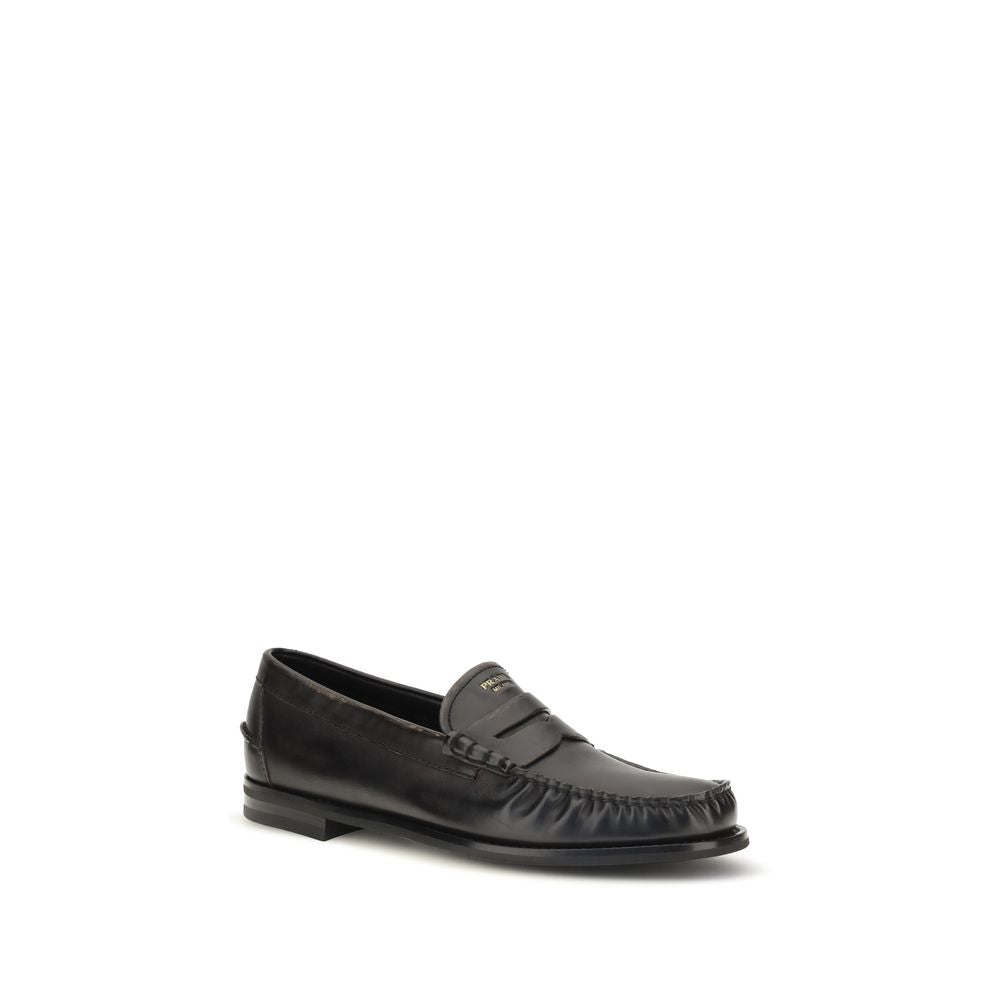 Mocassins Prada en cuir de veau noir Bos Taurus