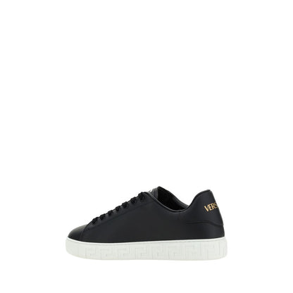 Versace Baskets basses en cuir noir Bos Taurus - Silhouette classique