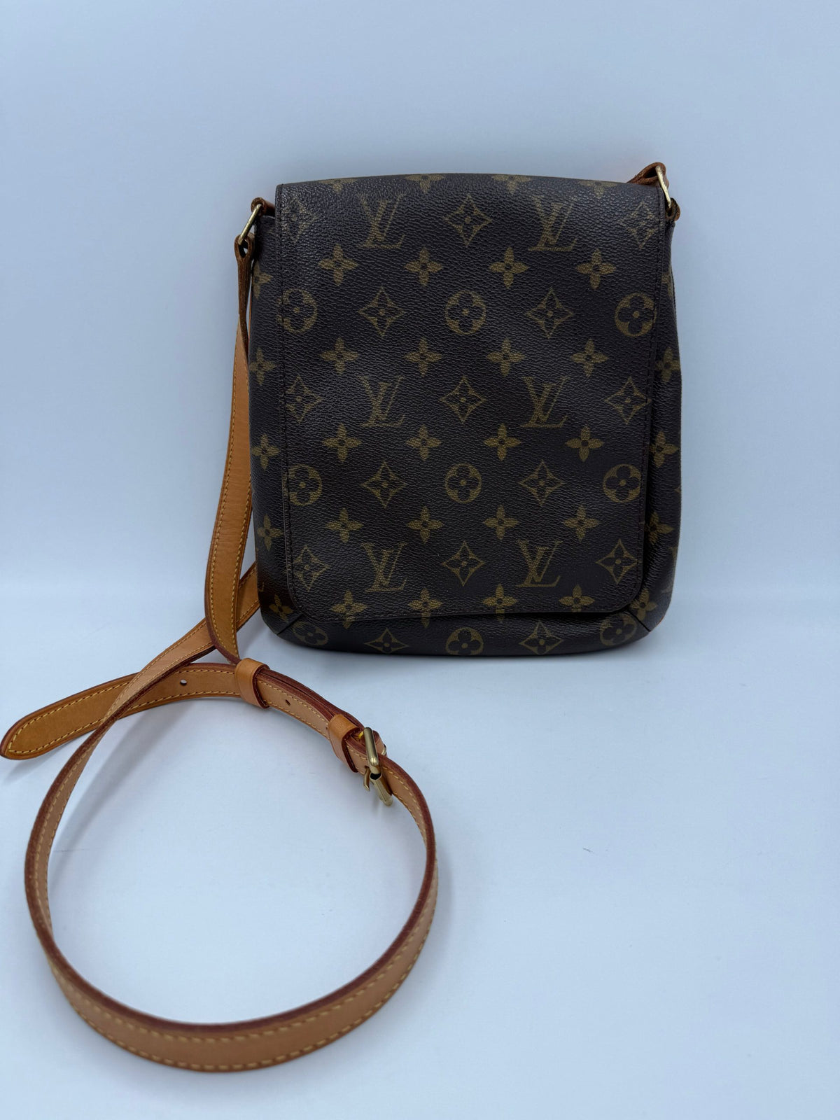 Sac à main LOUIS VUITTON MUSETTE en toile Monogram
