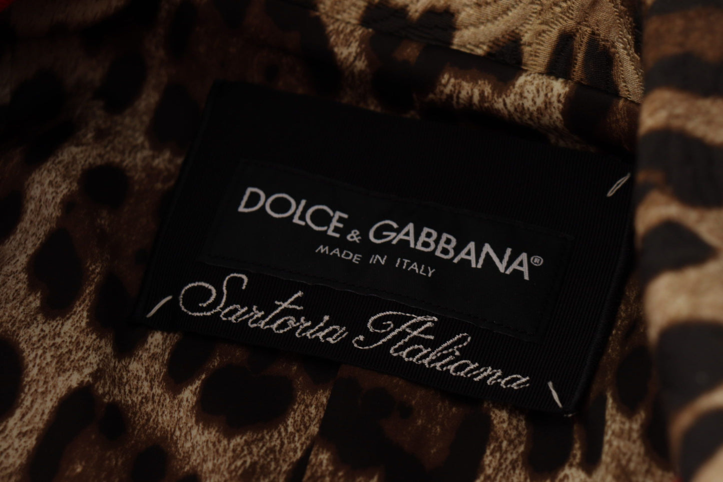 Gabardina de lana con estampado de leopardo rojo de Dolce & Gabbana