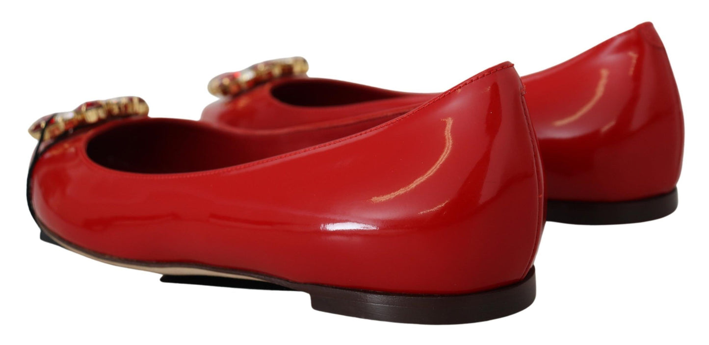 Zapatos planos Dolce & Gabbana de cuero rojo con cristales