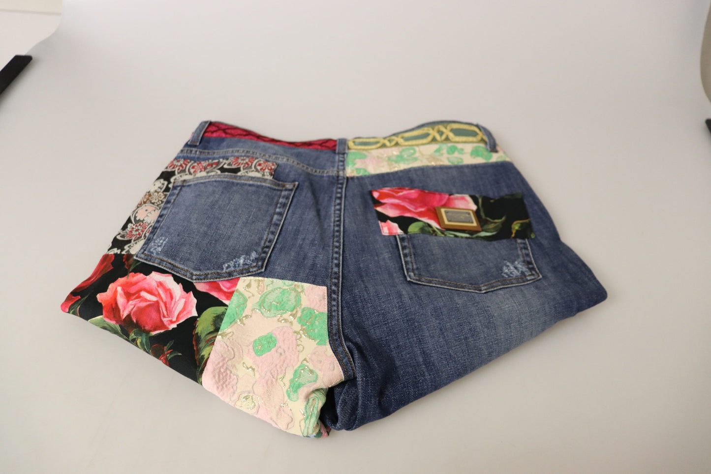 Vaqueros de mezclilla de talle alto con patchwork azul de Dolce & Gabbana