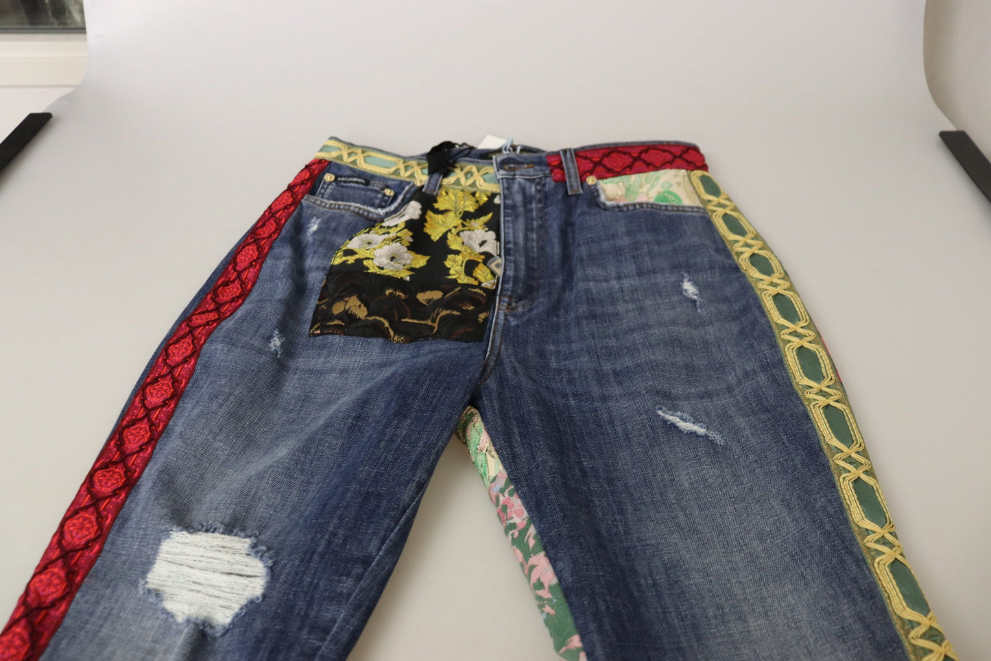 Vaqueros de mezclilla de talle alto con patchwork azul de Dolce & Gabbana