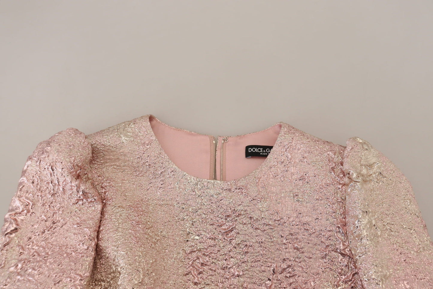 Vestido midi entallado de jacquard rosa de Dolce & Gabbana con manga francesa