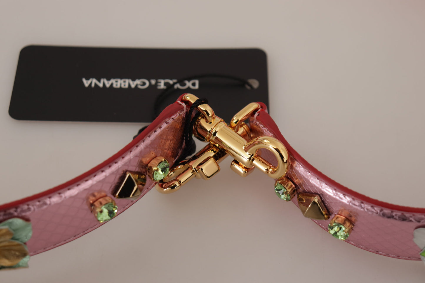 Correa para el hombro con tachuelas en cuero rosa metálico de Dolce & Gabbana