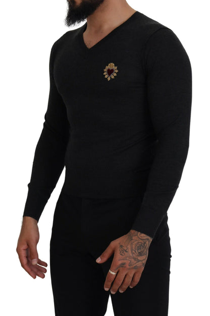 Jersey con cuello en V de cachemir gris con corazón dorado Dolce & Gabbana