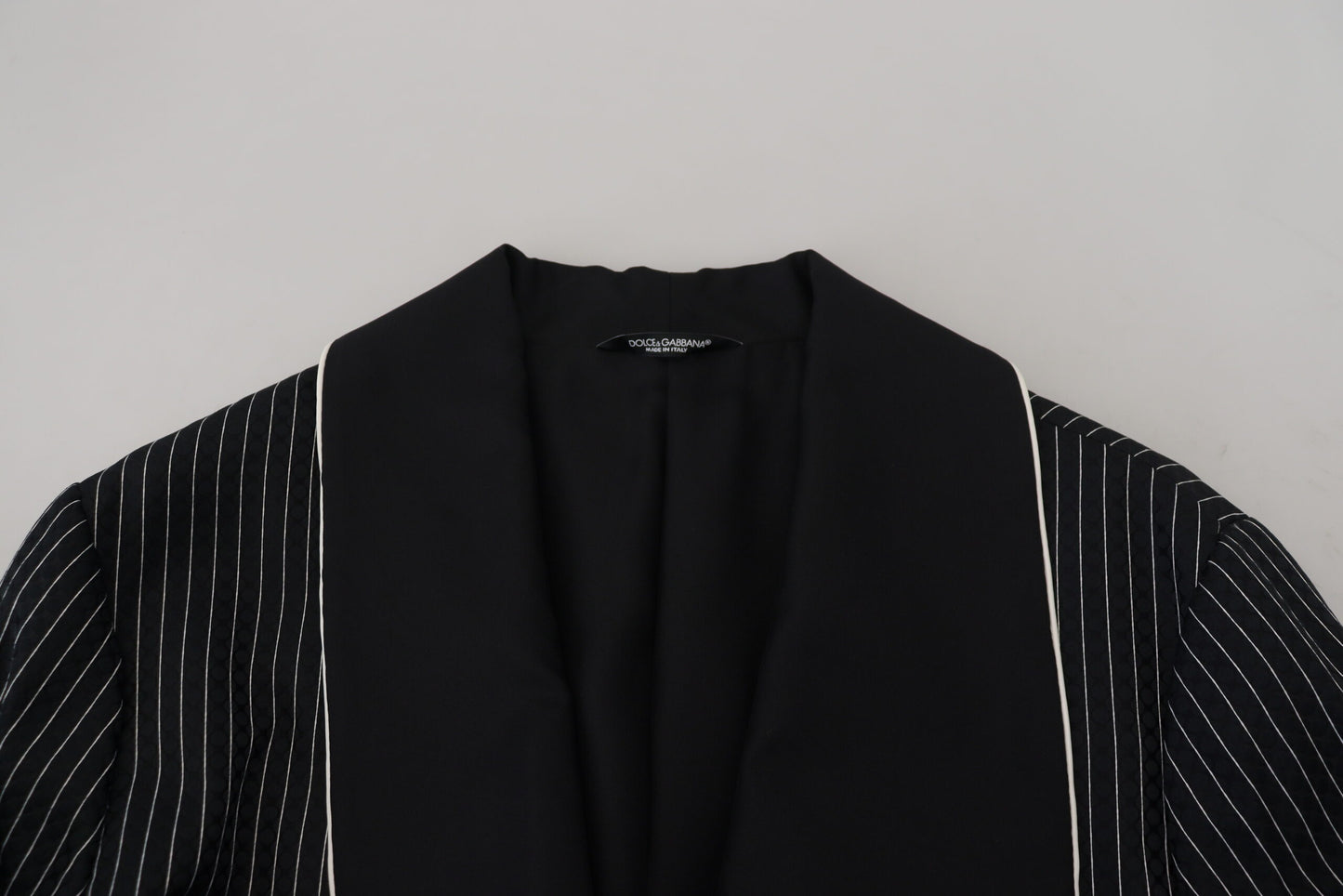 Dolce & Gabbana Chaqueta de hombre con raya, parche DG y bata negra