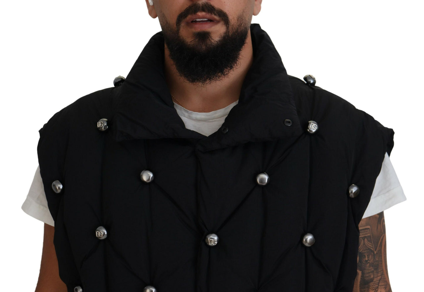 Chaqueta sin mangas negra Dolce & Gabbana con adorno metálico DG