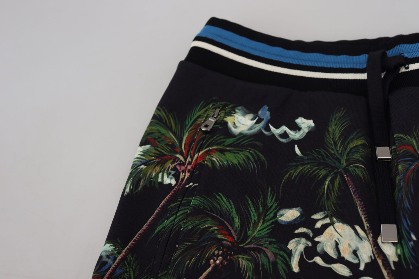 Dolce & Gabbana Pantalones cortos casuales de algodón negro con estampado Volcano