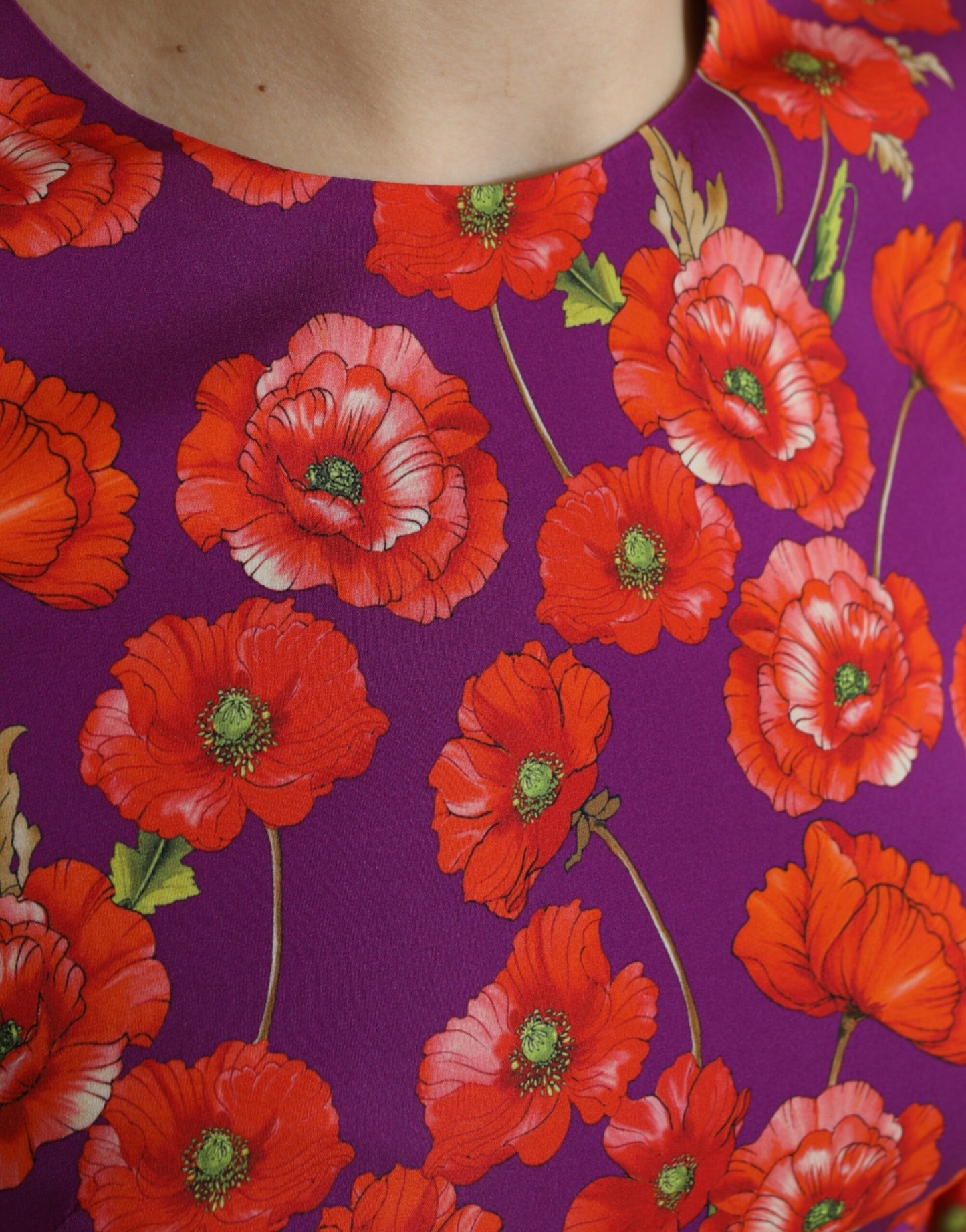 Vestido tubo de Dolce & Gabbana con estampado floral multicolor de amapolas
