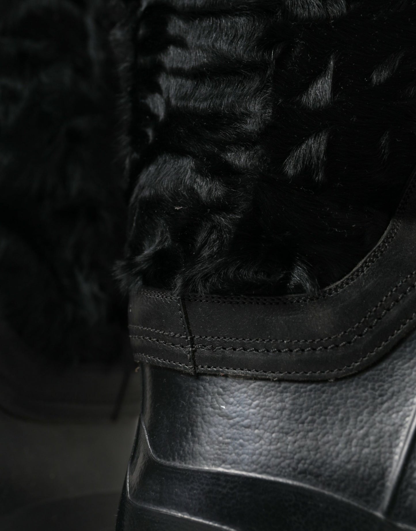 Dolce & Gabbana Botas de lluvia de goma negra con cordones y piel de oveja