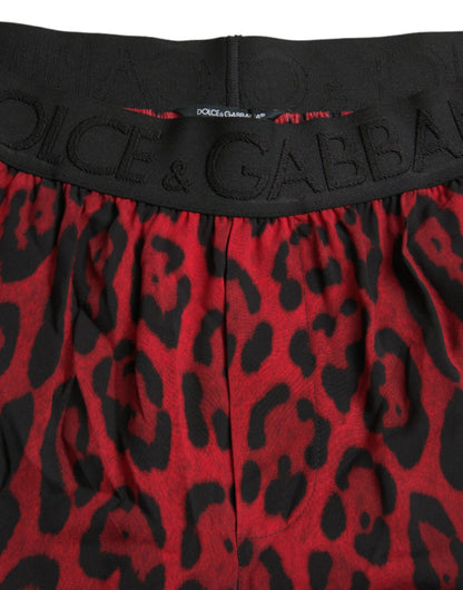 Pantalones cortos bermudas Dolce & Gabbana de viscosa con estampado de leopardo rojo