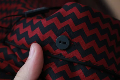 Camisa informal Dolce & Gabbana negra y roja con patrón en zigzag