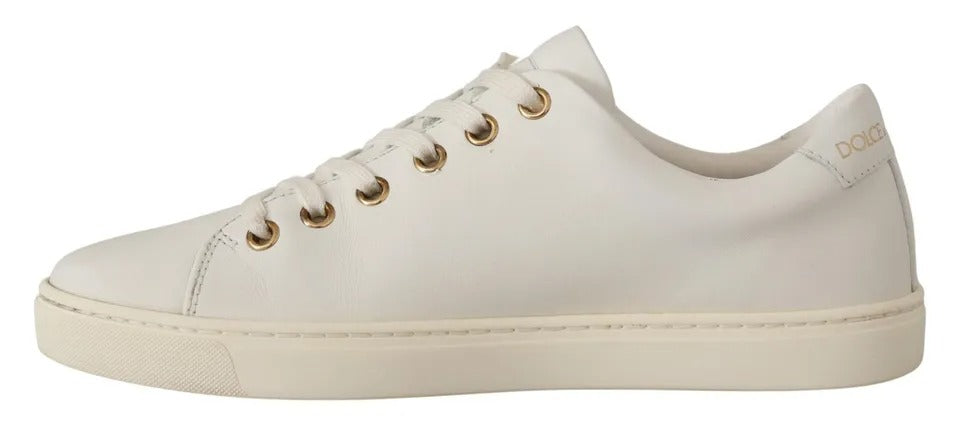 Zapatillas Dolce & Gabbana de cuero blanco con corazón dorado y rojo