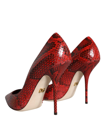 Zapatos de tacón de aguja de cuero rojo Dolce & Gabbana