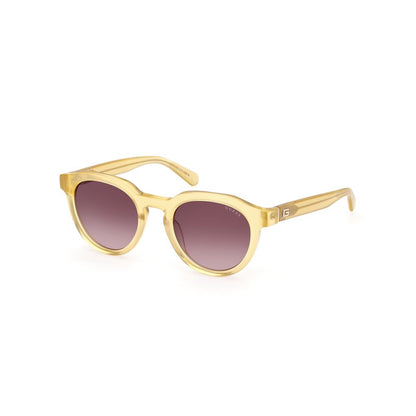 Gafas de sol Guess bicolor de plástico
