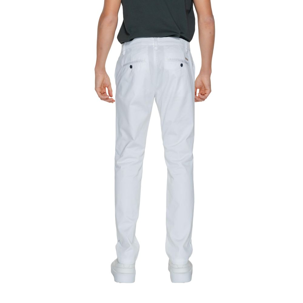 Pantalones casuales de algodón blanco Armani Exchange