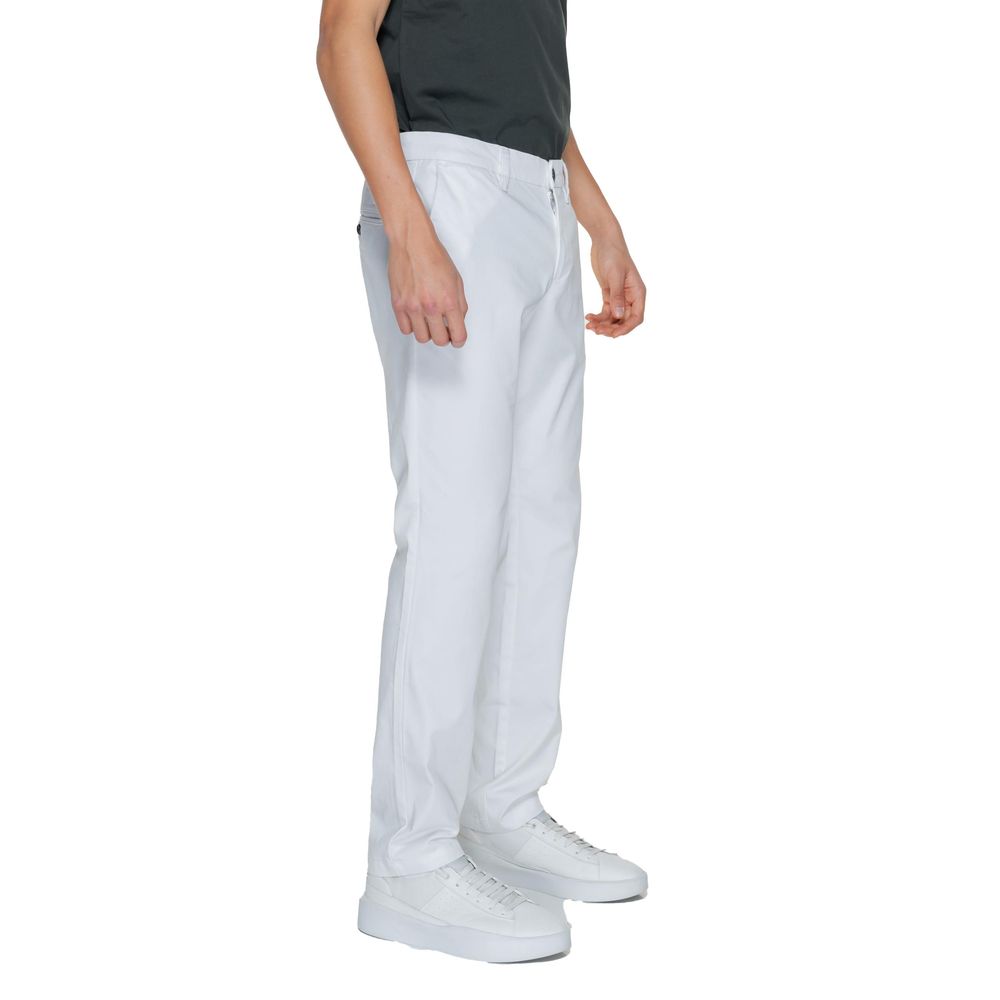 Pantalones casuales de algodón blanco Armani Exchange