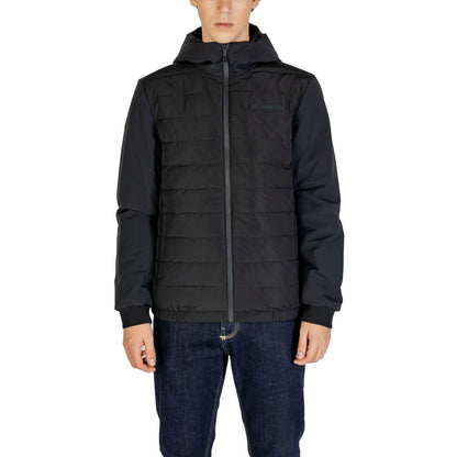 Chaqueta Calvin Klein de nailon reciclado negro