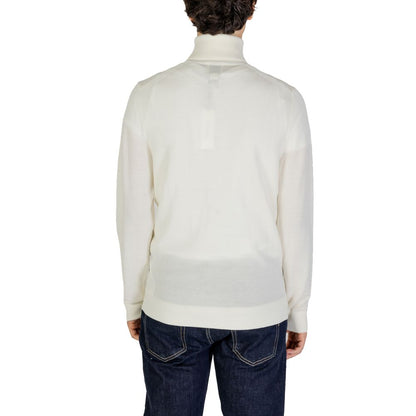 Calvin Klein Jeans Suéter de cuello alto de lana color crema